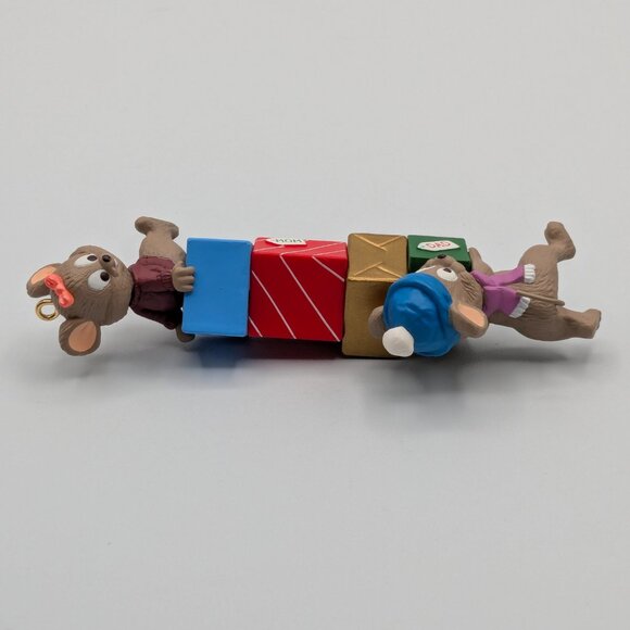 Hallmark Keepsake Mom and Dad 1997, Mice with Gifts Vintage Christmas Ornament - Picture 3 of 11